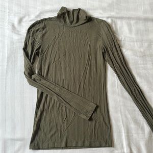 Wilfred Free Only Turtleneck